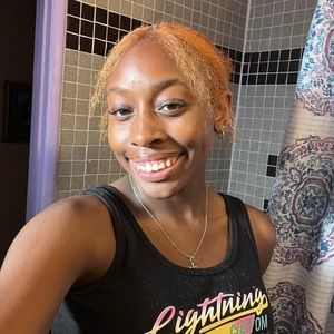 Meet your Posher, Harmony